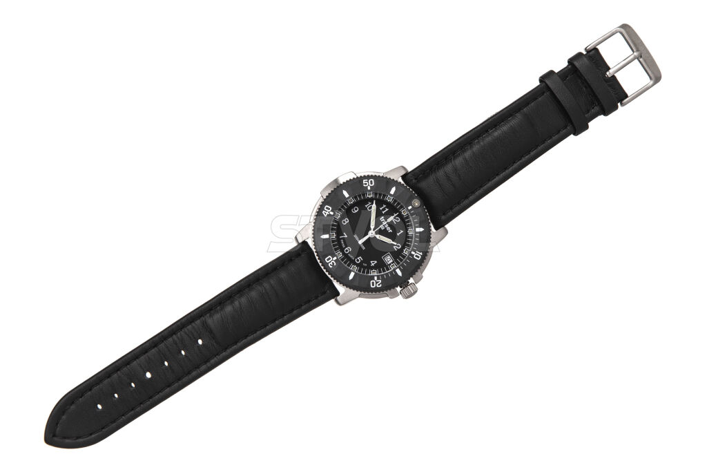 ЧасыTraser Navigator Diver Date кожа