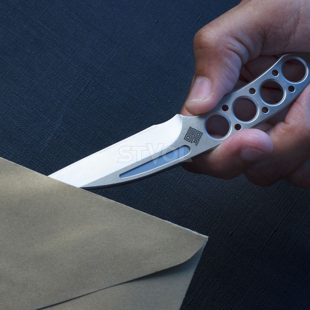 Набір з двох ножів Ocaso "Duo Desk Knife Wharncliffe" із підставкою з деревини горіха фото 5