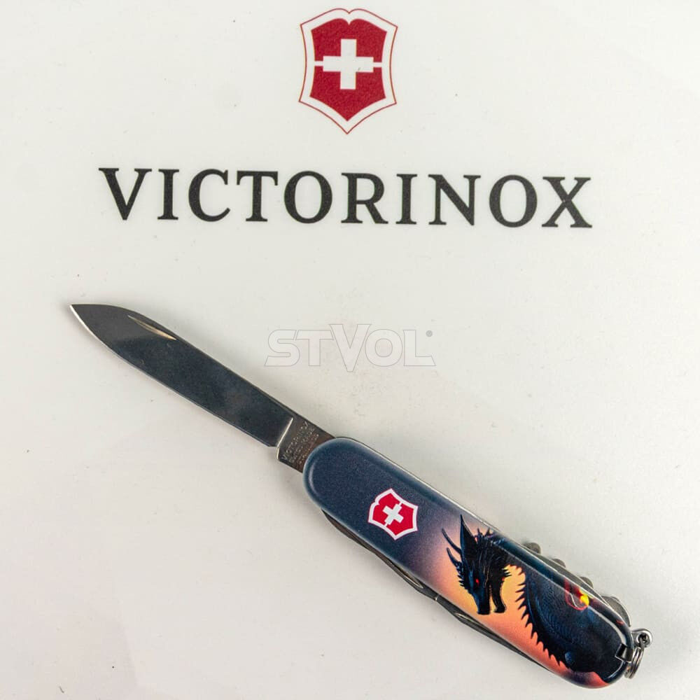 Ніж Victorinox Swiss Army Climber Zodiac Дракон у сонячних променях фото 5