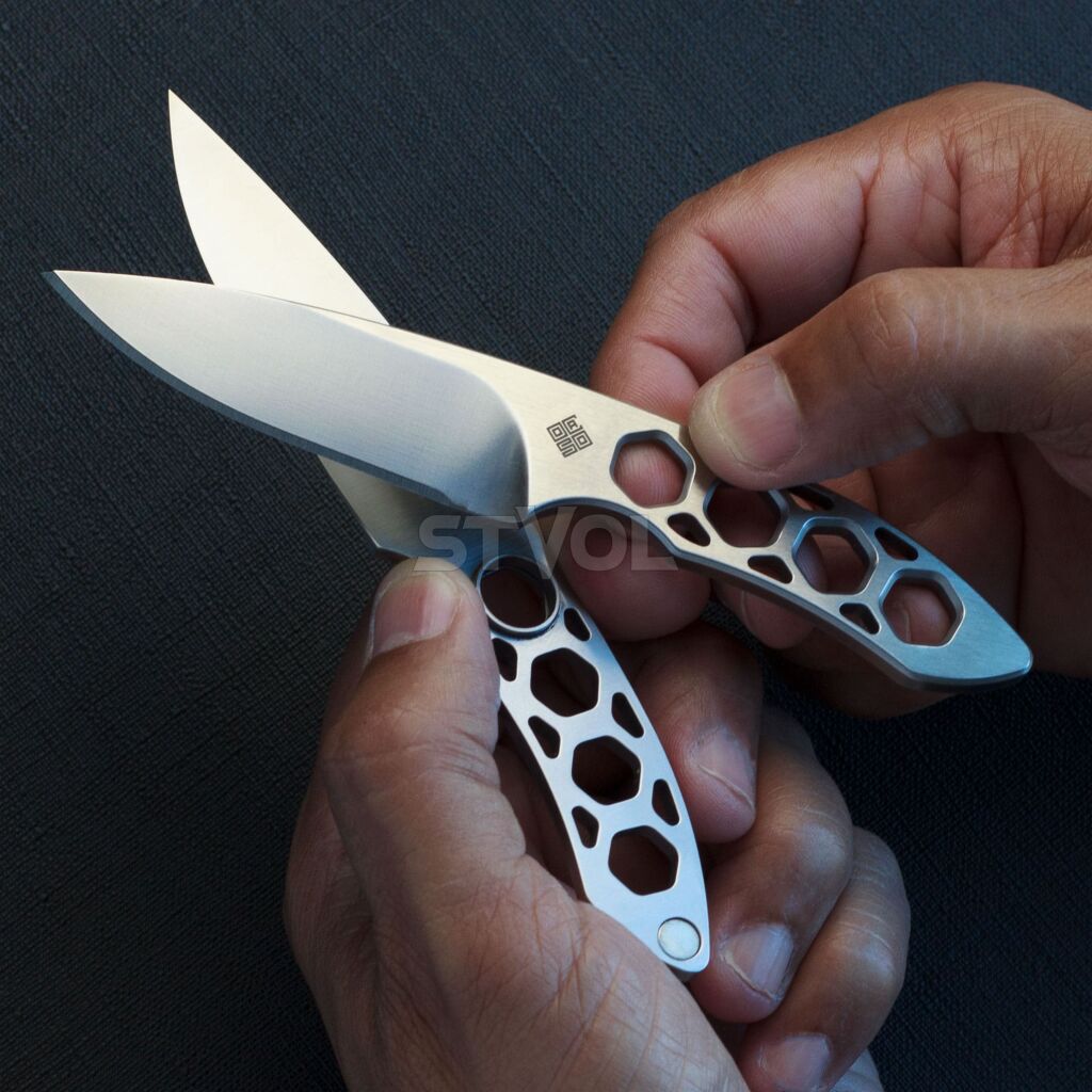 Набір з двох ножів Ocaso "Duo Desk Knife Spear Point" із підставкою з деревини горіха фото 3
