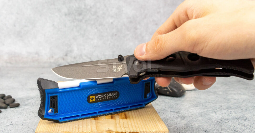 Точило Benchmade "14° Guided hone tool", кераміка+шкіра, 14 градусів фото 4