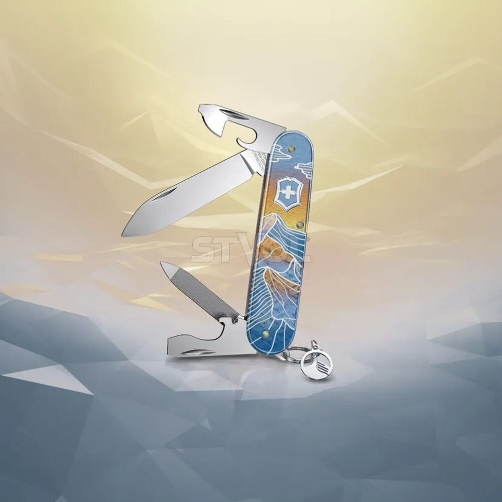 0.2601.22E1 Нож Victorinox Cadet Winter Magic LE 2023 Фото 4
