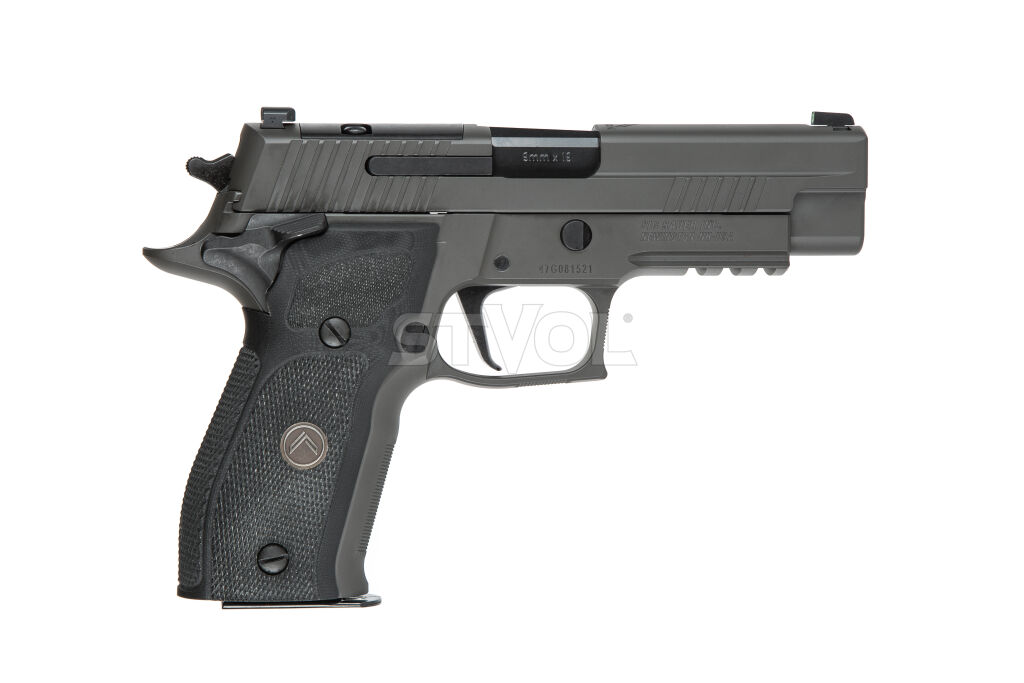 Пистолет спортивный Sig Sauer P226 9MM, 4.4IN, LEGION GRAY, BLACK G10, (3) 15RD STEEL MAG, OR Фото 2