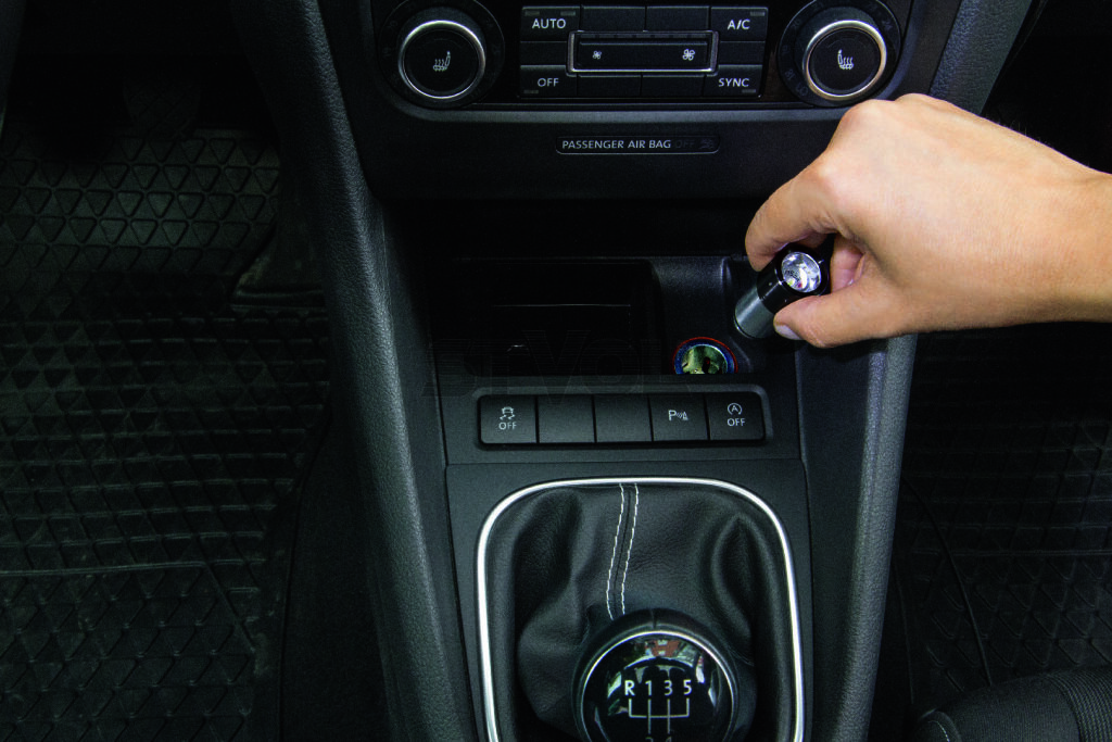 Фонарь LedLenser Automotive Silver\Black (заряжаемый) Фото 5